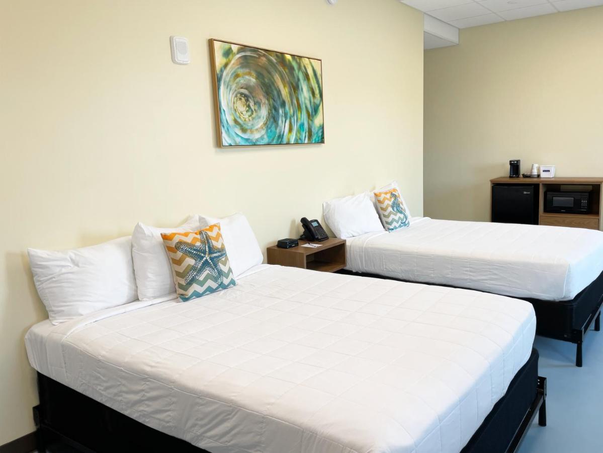 Hotel Travelodge By Wyndham Panama / Beachfront 3*